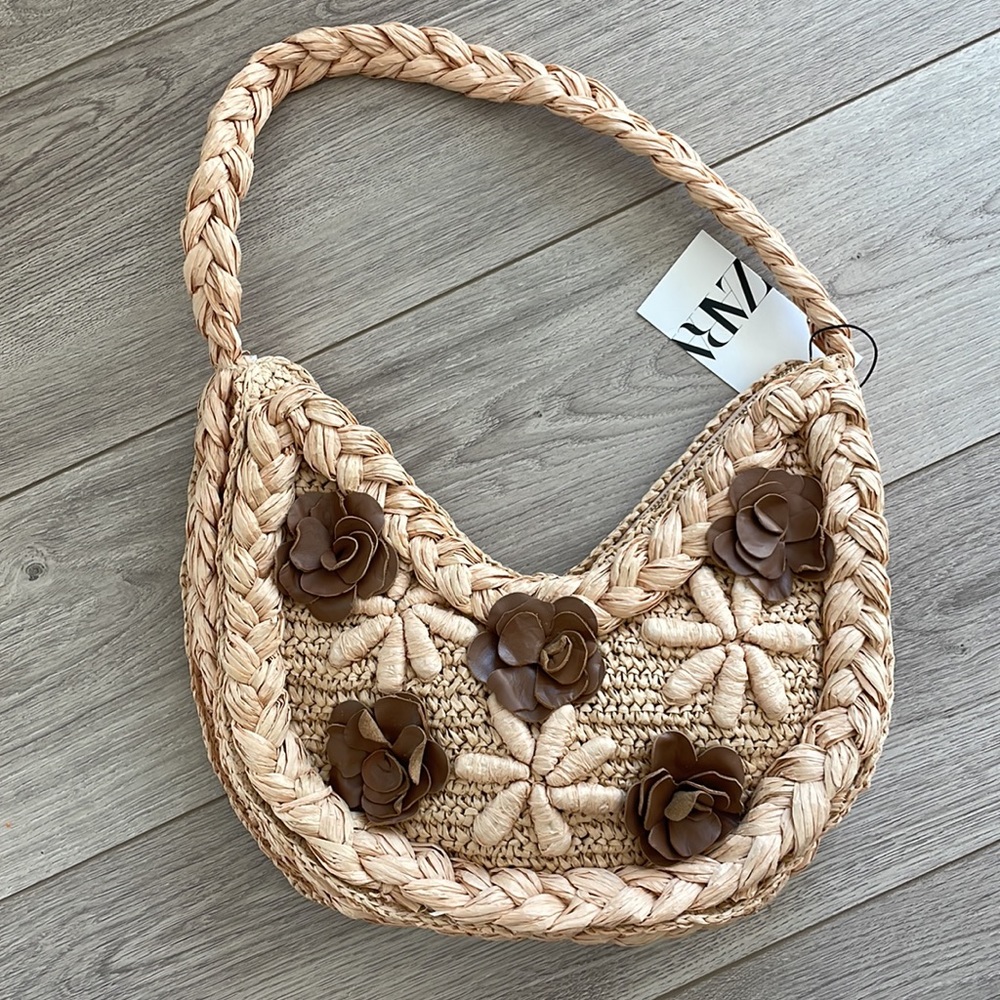 New w/tags Zara Crochet Flower Purse Bag
